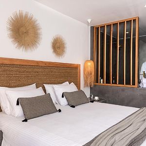 Junior Suite Shared Pool